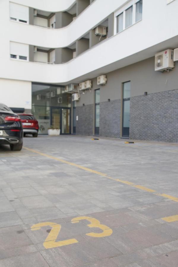 Supernova City Center - Free Private Parking Nowy Sad Zewnętrze zdjęcie